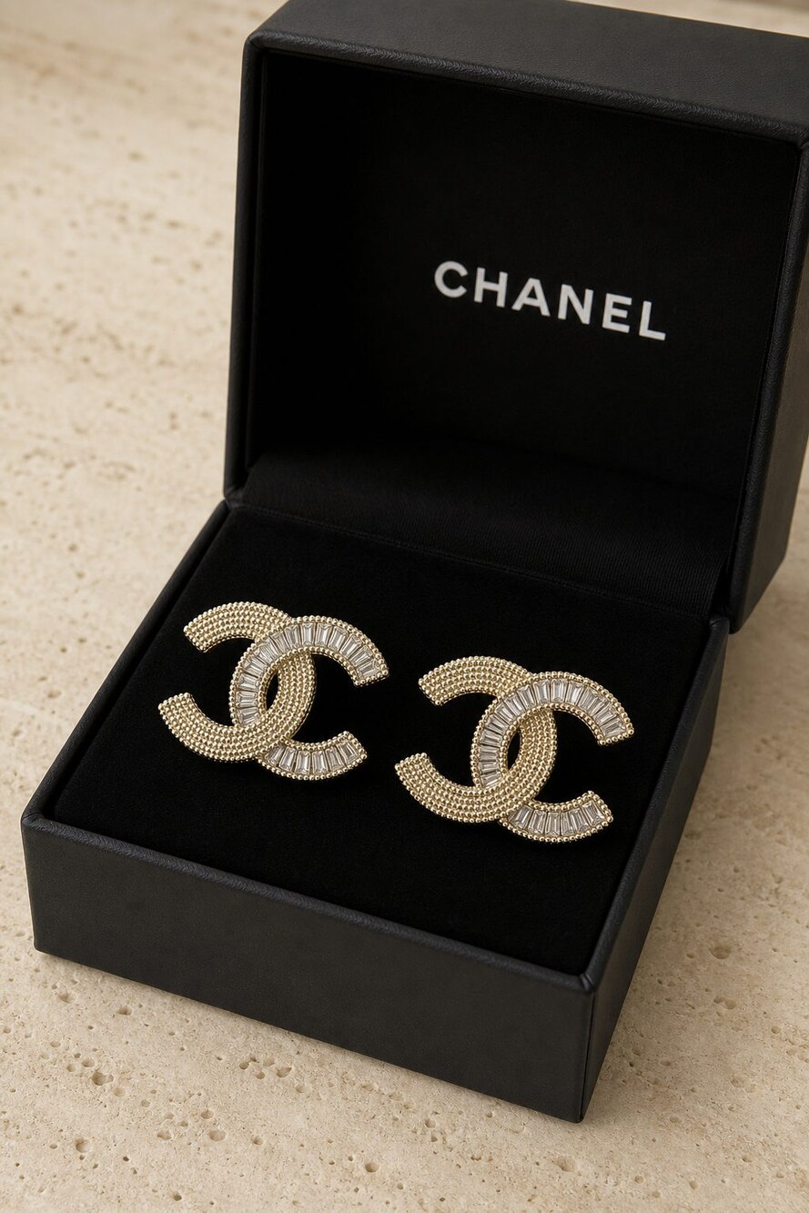 CHANEL Classic Parisian Earrings Style 29 | New with Box - Picture 2 of 9